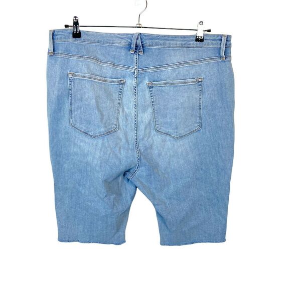 Good American Shorts Size 22 Women's Blue Light Wash Regular Fit Stretch Bermuda - Picture 2 of 13